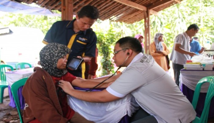 Desa Digital: Mendigitalisasi Pelayanan Kesehatan untuk Meningkatkan Kualitas Hidup Masyarakat Desa