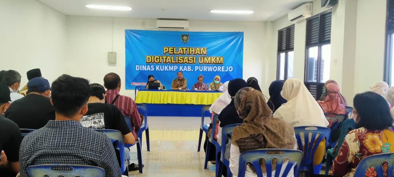 Menghadapi Era Mobile: Manfaat Pelatihan Digitalisasi dalam Mengoptimalkan Aplikasi Mobile UMKM