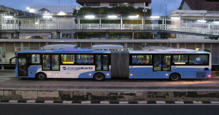 Meningkatkan Efisiensi Transportasi Publik dengan Analitik Data di Kota Cerdas